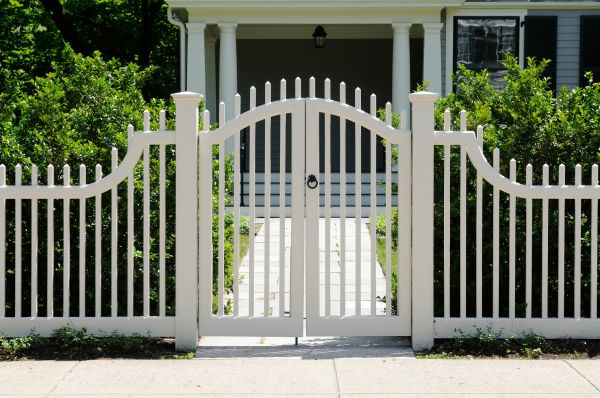 Cost of Gate Hinge Replacement in Jackson
