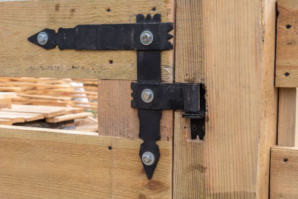 Cost of Gate Hinge Adjustment in Jackson