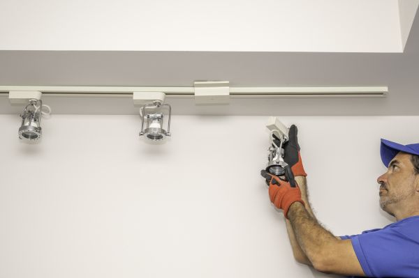 Cost of Track Light Bulb Replacement in Jackson